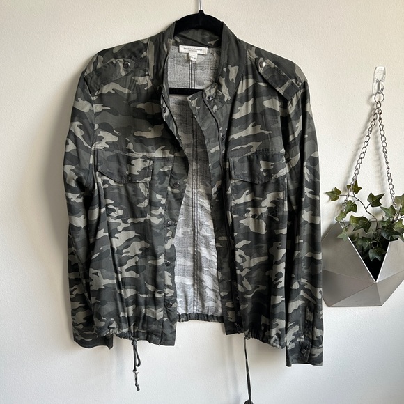 BeachLunchLounge Camouflage Jacket, Camo Zip Up Bomber, Camo Utility Jacket - Picture 2 of 6